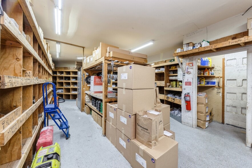 More Photos Of 138-27 247th St, Rosedale Showroom For Sale