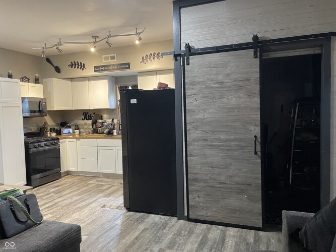 More Photos Of 5732 Wall St, Freedom Freestanding For Sale