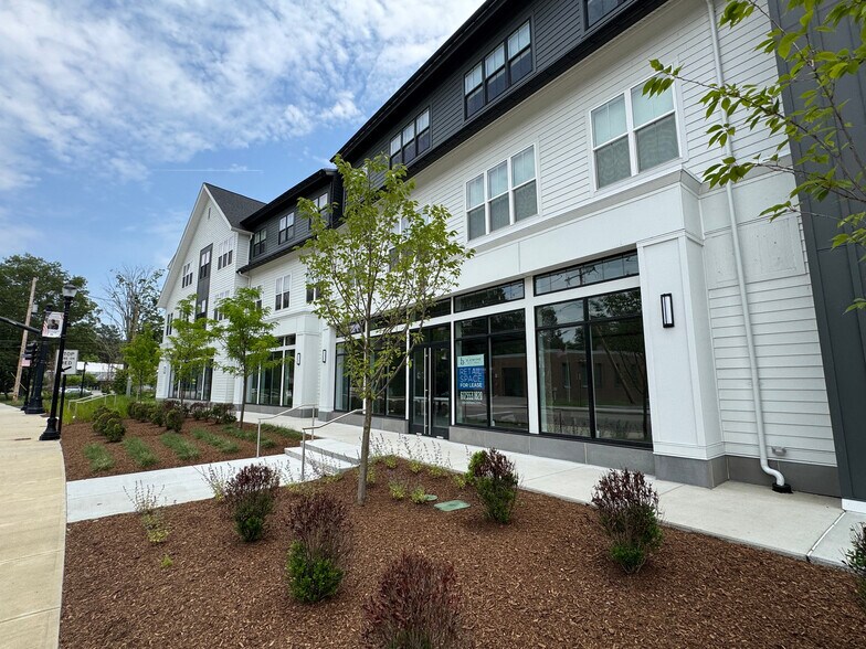 Primary Photo Of 770 Water St, Framingham Apartments For Lease