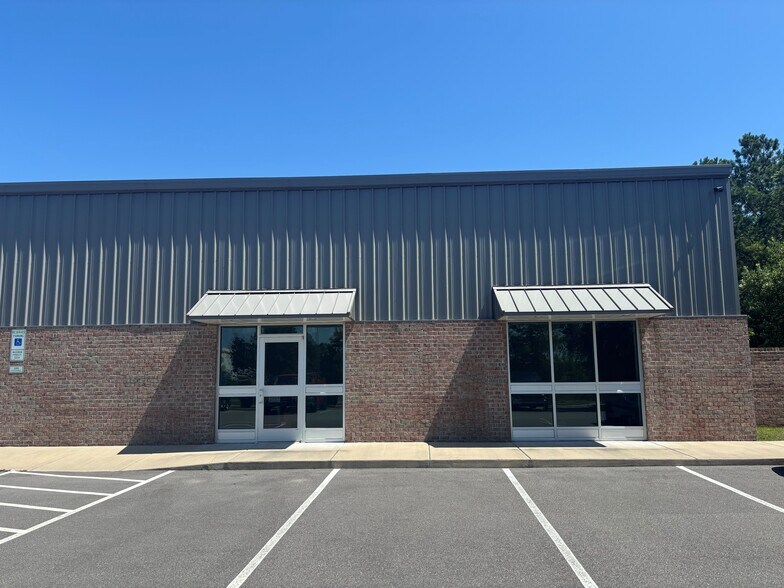 Primary Photo Of 8760 Trade St, Leland Warehouse For Lease