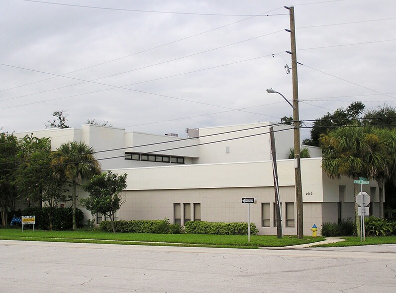 More Photos Of 2650 N Dixie Fwy, New Smyrna Beach Office For Sale