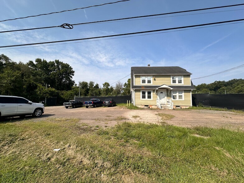 More Photos Of 6924 Fort Smallwood Rd, Baltimore Land For Lease