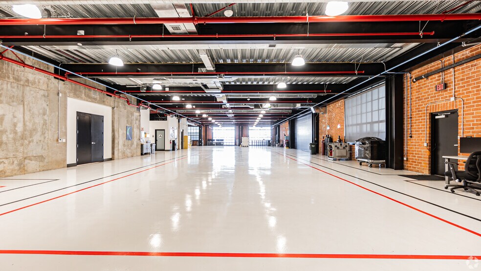 More Photos Of 136-142 Oregon St, El Segundo Research And Development For Lease