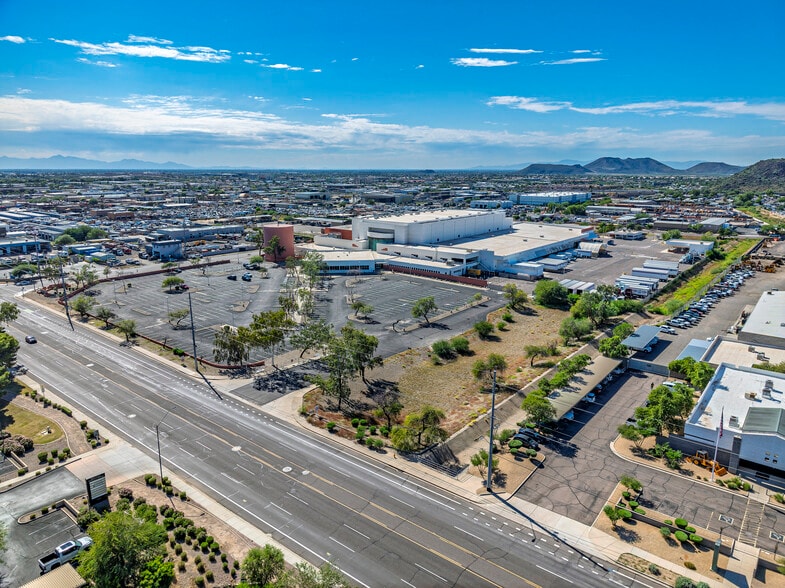 More Photos Of 22600 N 19th Ave, Phoenix Manufacturing For Lease