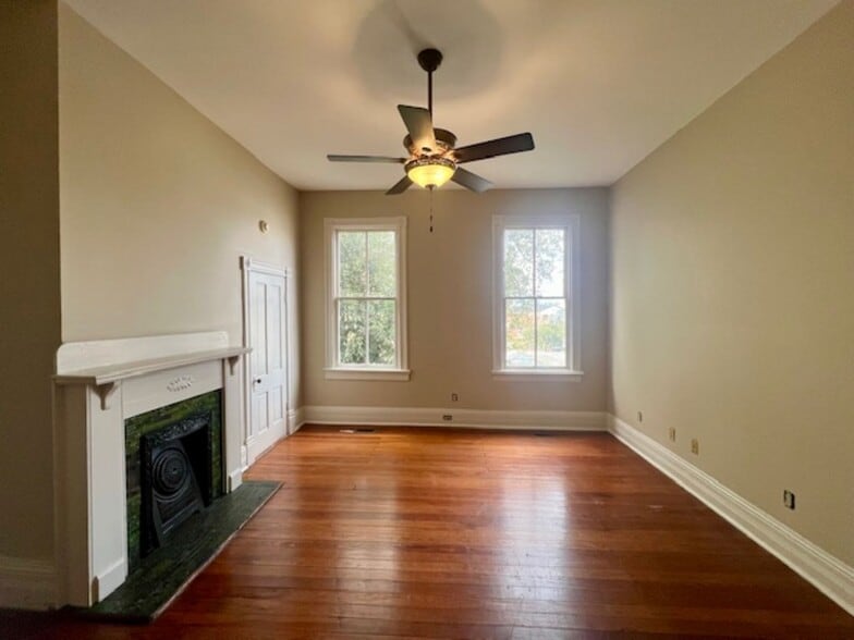 More Photos Of 482 New St, Macon-Bibb Office For Lease