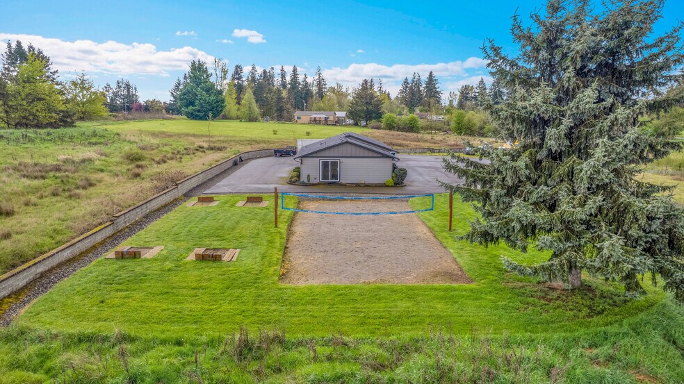 More Photos Of 406 NE 184th St, Ridgefield Office Residential For Lease