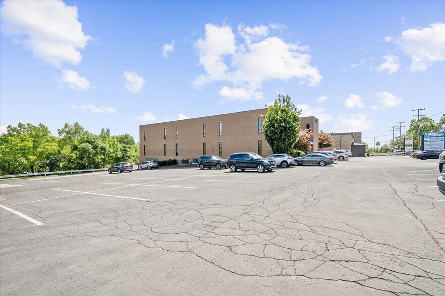 More Photos Of 3578 Brodhead Rd, Monaca Unknown For Lease