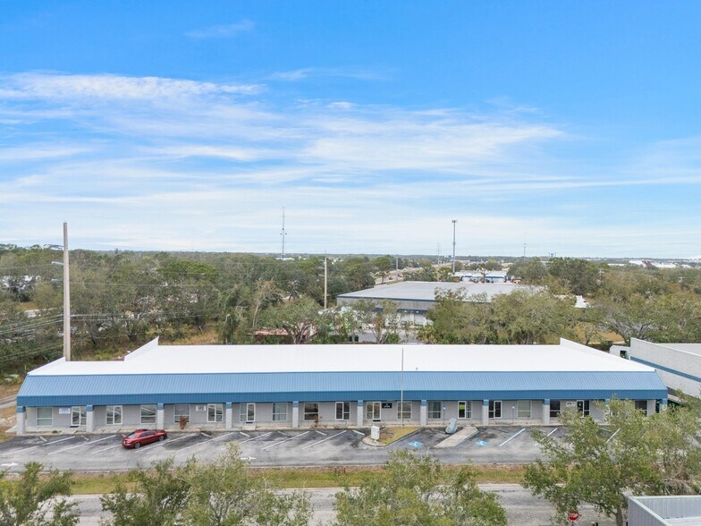 More Photos Of 1882 Porter Lake Dr, Sarasota Light Manufacturing For Lease