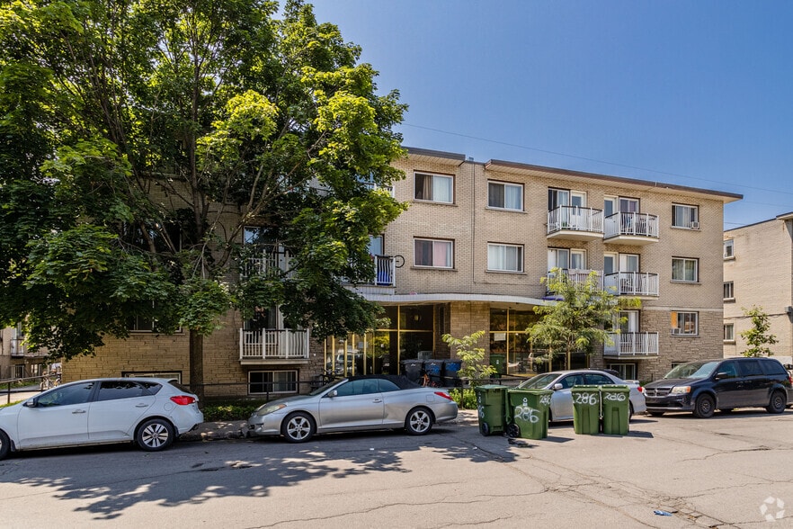 More Photos Of 10300 Tsse Fleury, Montréal Apartments For Sale