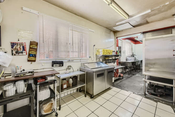 More Photos Of 3874 38th St, San Diego Restaurant For Sale