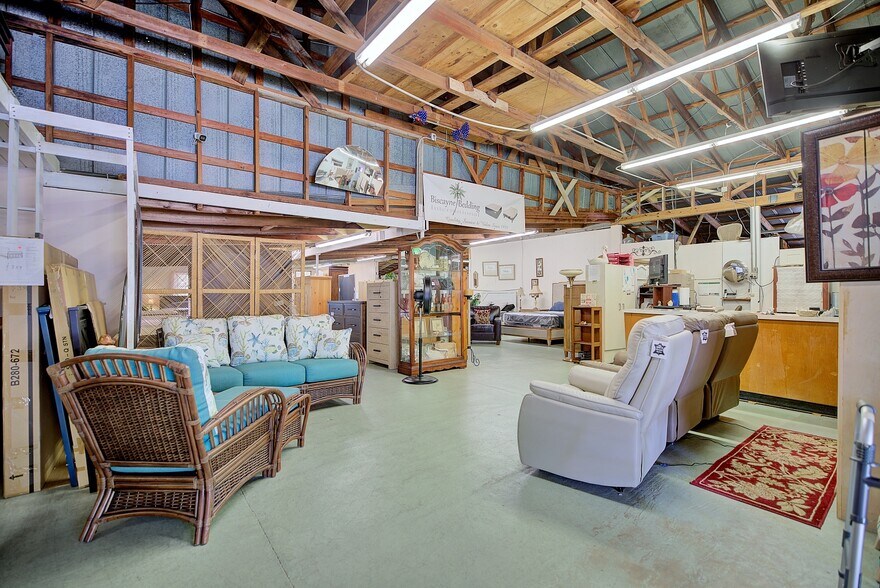 More Photos Of 2815 State Road 17 S, Avon Park Light Distribution For Sale