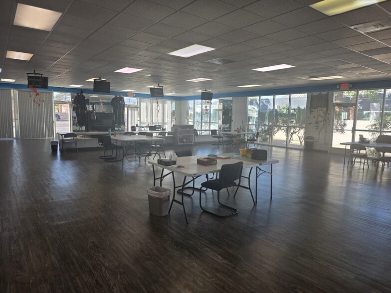 More Photos Of 3820 S Jones Blvd, Las Vegas Medical For Sale