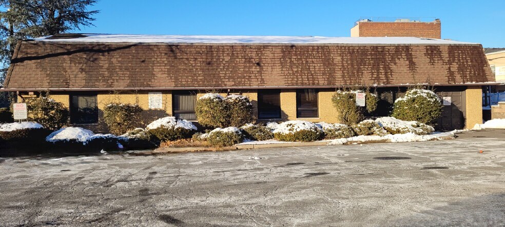 More Photos Of 75 Portland Ave, Bergenfield Office For Lease