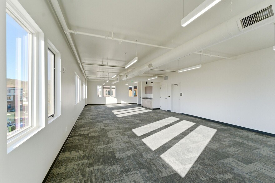 More Photos Of Phase One Unit #6, 1922 US-40 Hwy, Heber City Light Distribution For Lease