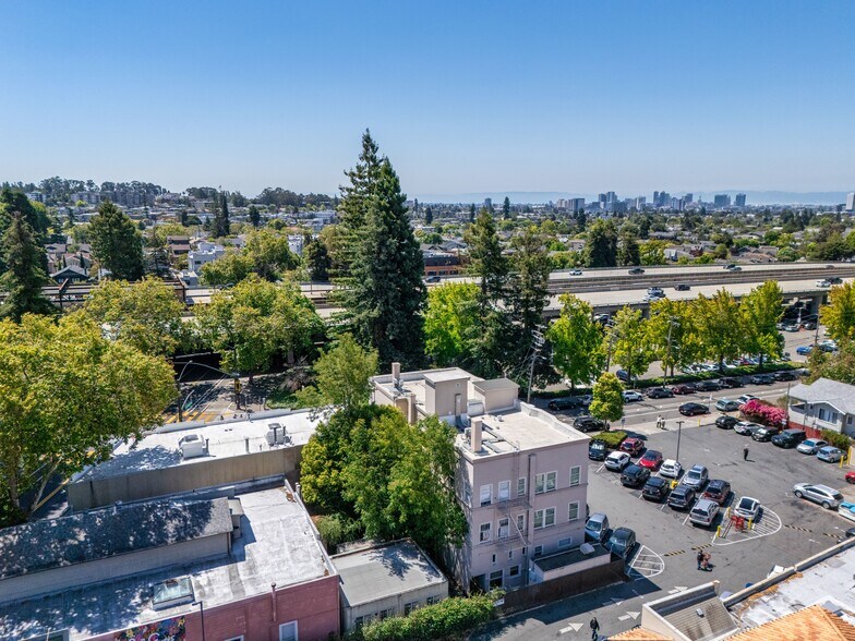 More Photos Of 5687 Miles Ave, Oakland Apartments For Sale