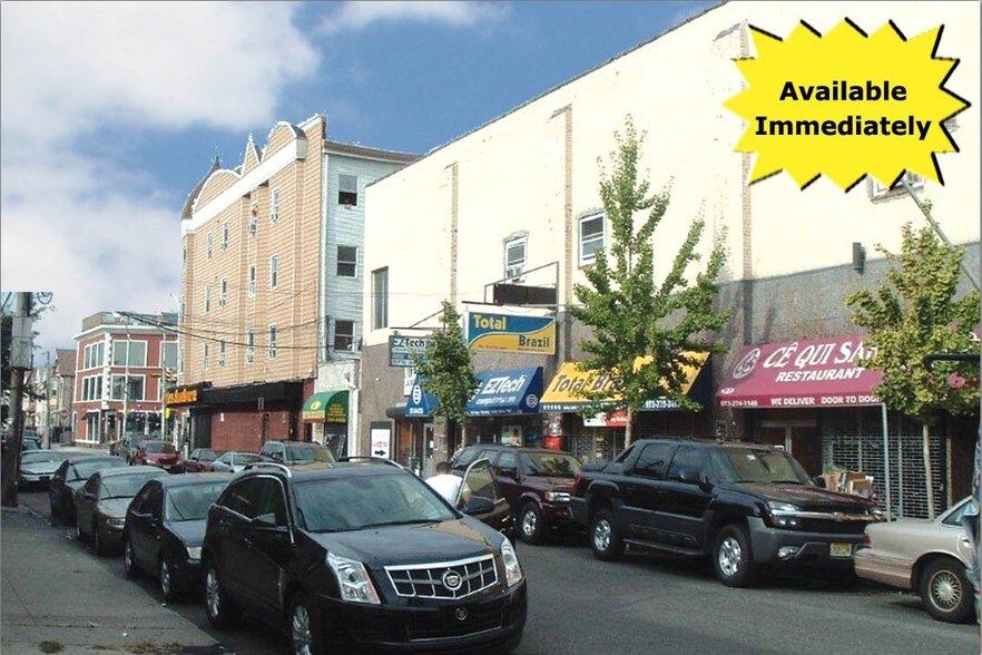 More Photos Of 31-43 Merchant St, Newark Storefront For Sale