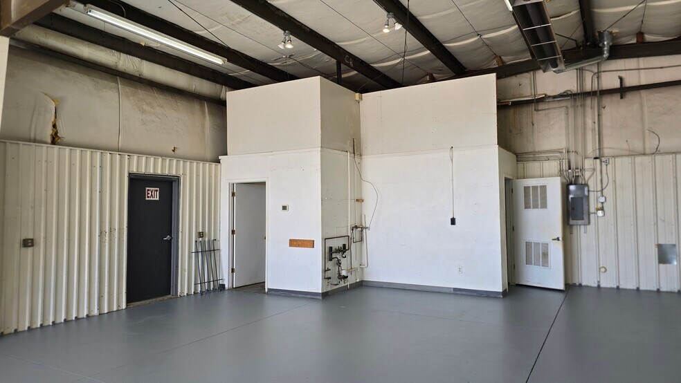 More Photos Of 5735 Bueno Dr, Fort Collins Warehouse For Sale