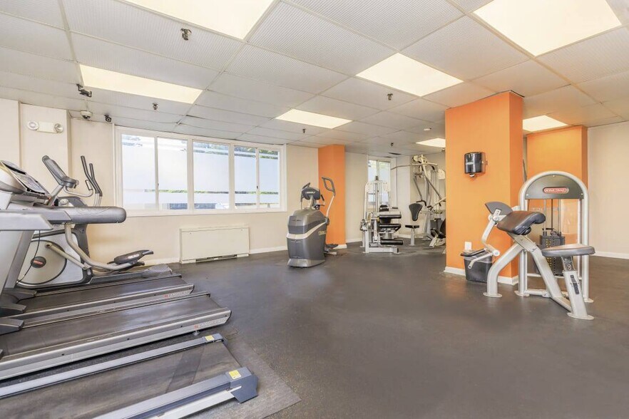 More Photos Of 3901 Suitland Rd, Suitland Apartments For Sale