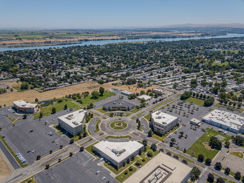 More Photos Of 2425 Stevens Center Pl, Richland Office For Lease