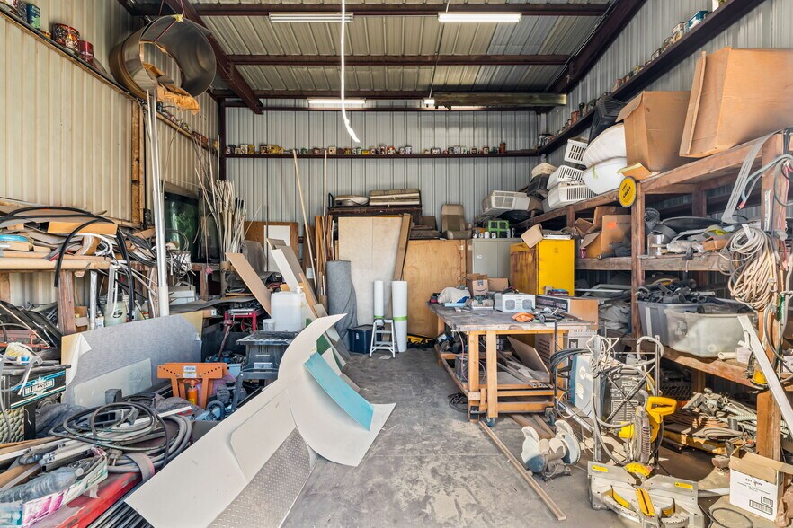 More Photos Of 7659 W Hatcher Rd, Peoria Warehouse For Sale