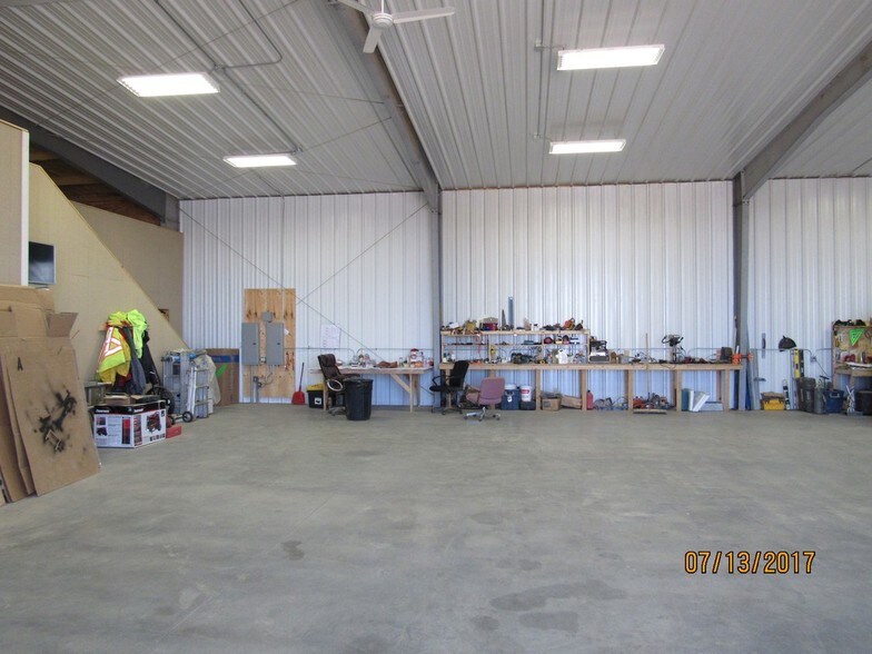 More Photos Of 2635 High St, Killdeer Flex For Sale