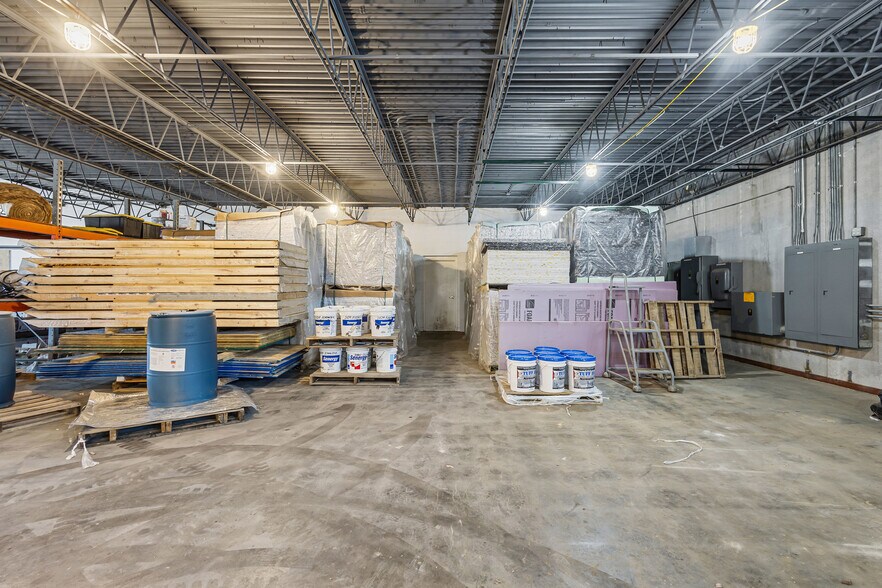 More Photos Of 2104 International Ln, Madison Light Distribution For Sale