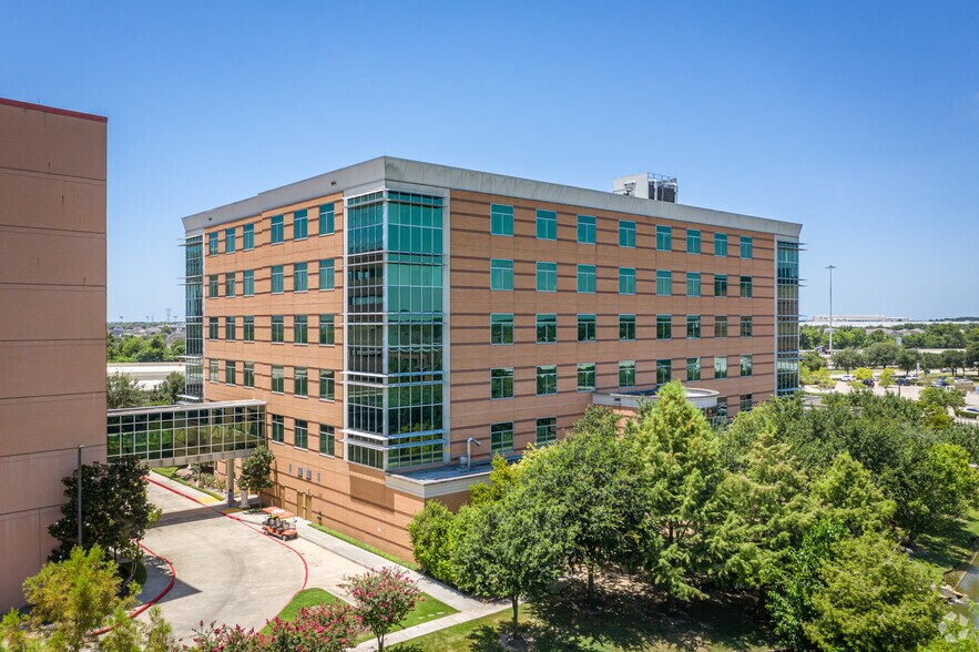 More Photos Of 21212 Northwest Fwy, Cypress Unknown For Lease