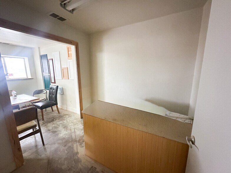 More Photos Of 6172 Meister Way, Anderson Industrial For Sale