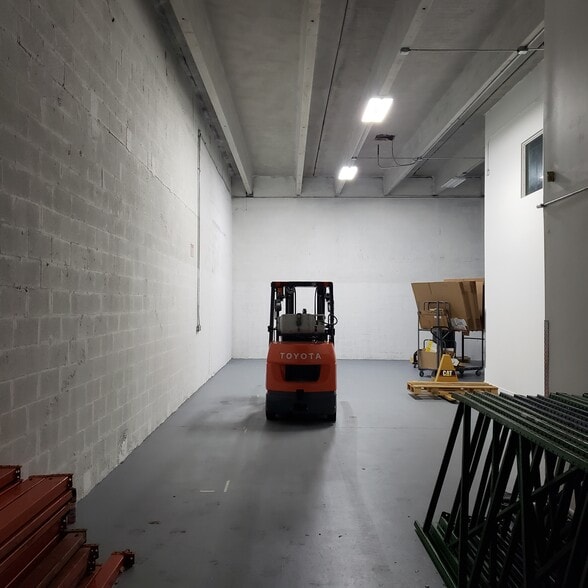 More Photos Of 1901-1931 NW 108th Ave, Miami Warehouse For Sale