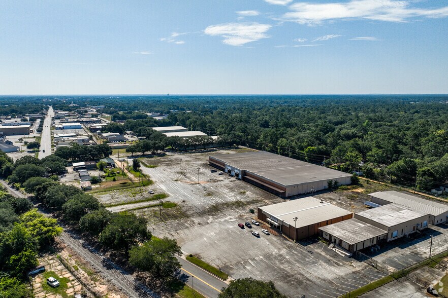 More Photos Of 1420 W Broad Ave, Albany Warehouse For Sale
