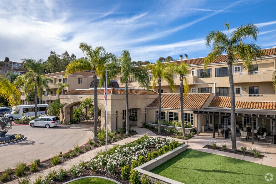 More Photos Of 24300 El Toro Rd, Laguna Woods Assisted Living For Lease