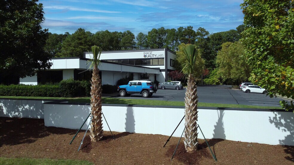 More Photos Of 3000 Croasdaile Dr, Durham Office For Lease