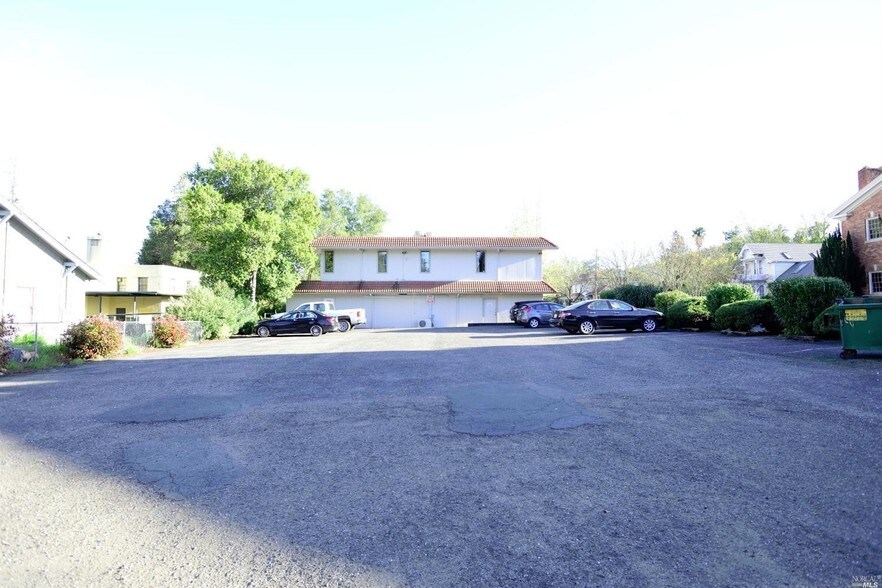 More Photos Of 390 W Standley St, Ukiah Office For Lease