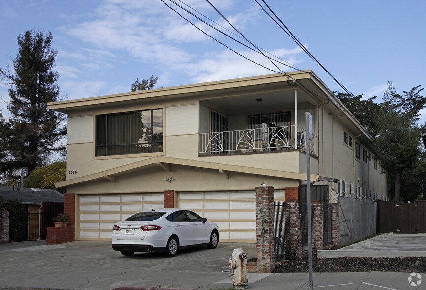 More Photos Of 3300 Brookdale Ave, Oakland Apartments For Sale