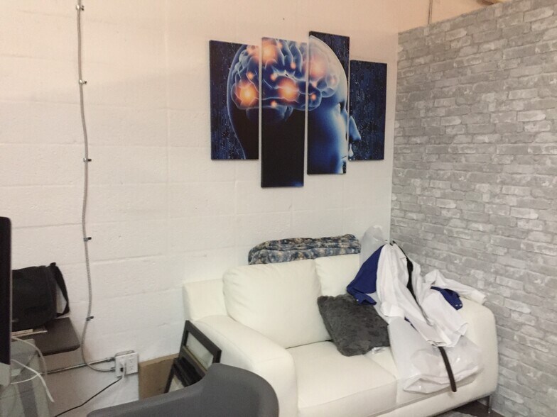 More Photos Of 1016 Clare Ave, West Palm Beach Service For Lease