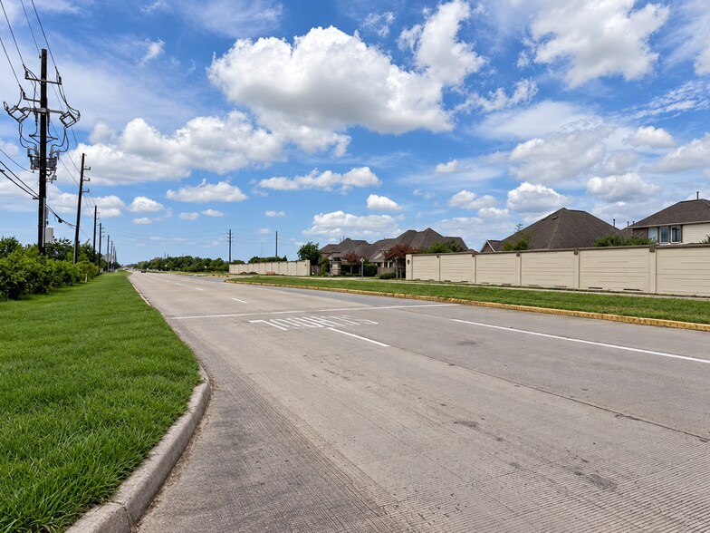 More Photos Of 11700 Magnolia Pkwy Pky, Manvel Land For Sale