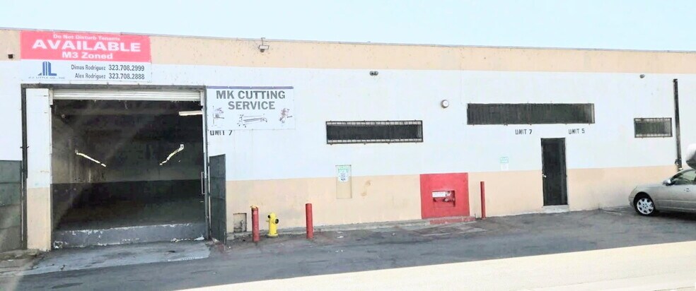 More Photos Of 3000-3016 E 11th St, Los Angeles Warehouse For Lease