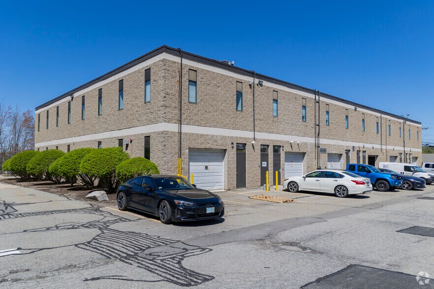 More Photos Of 8025 S Willow St, Manchester Light Manufacturing For Lease