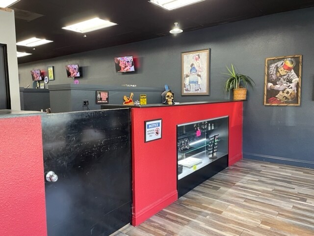 More Photos Of 5810-5820 Imperial Hwy, South Gate Storefront For Sale