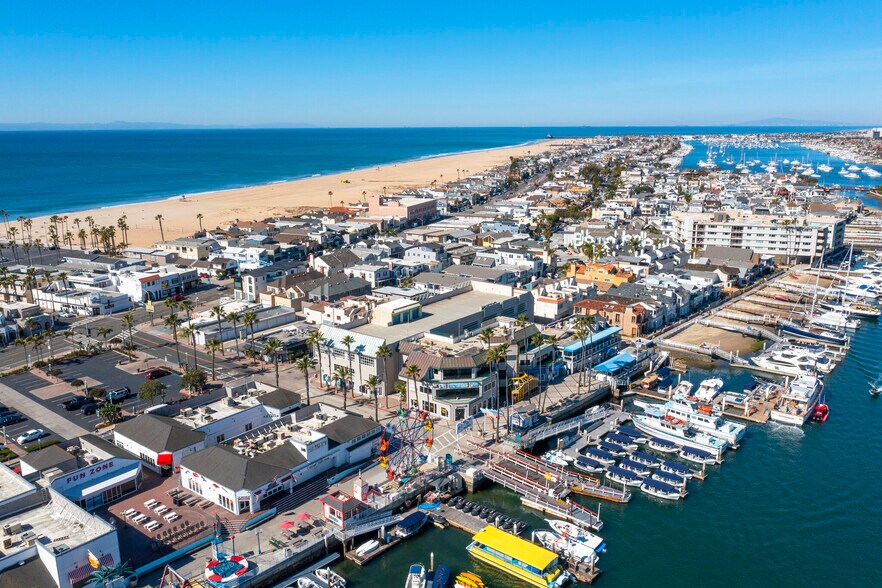 More Photos Of 511 E Balboa Blvd, Newport Beach Storefront Retail Residential For Sale