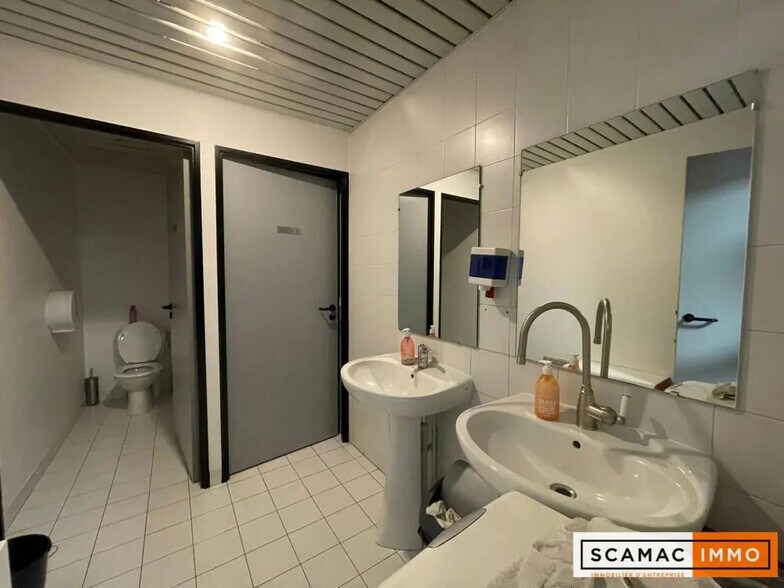 More Photos Of , Le Kremlin-Bicêtre Office For Sale