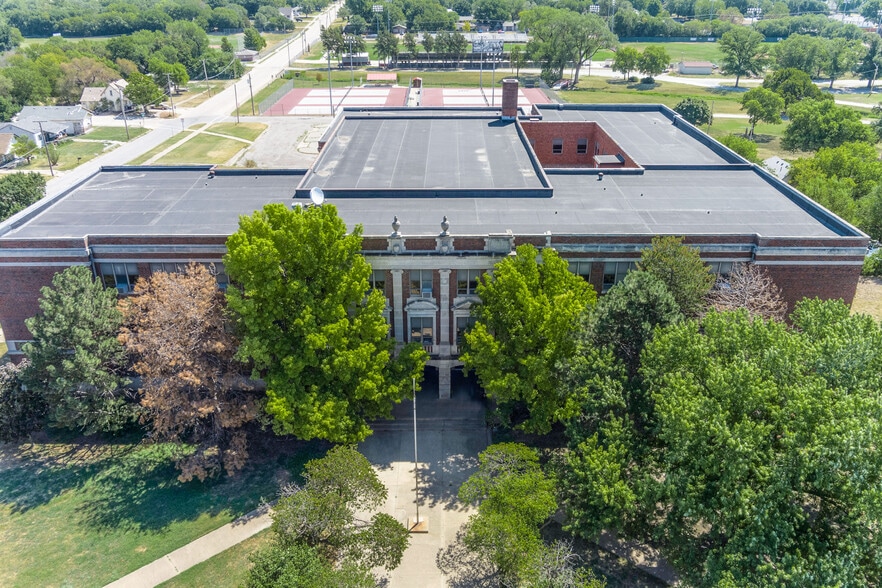 Primary Photo Of 311 N A St, Wellington Schools For Sale