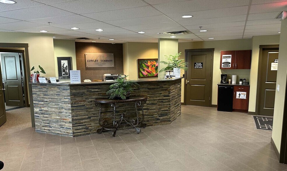 More Photos Of 13805 104th Ave, Surrey Medical For Lease