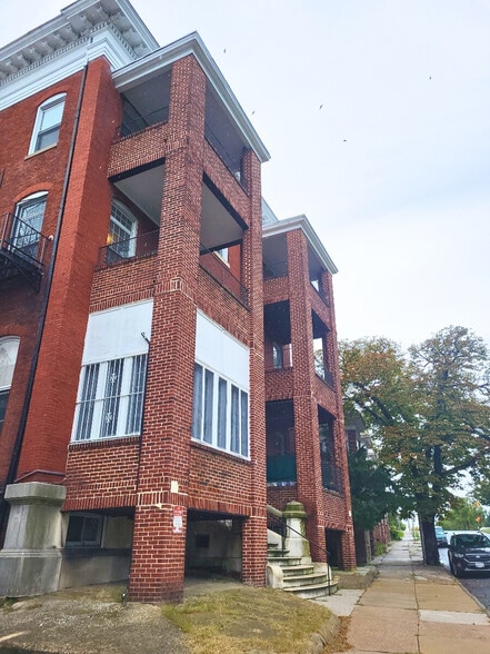 More Photos Of 3442 Auchentoroly Ter, Baltimore Apartments For Sale