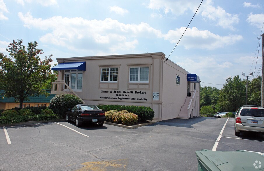More Photos Of 941 N Pleasantburg Dr, Greenville Office For Lease