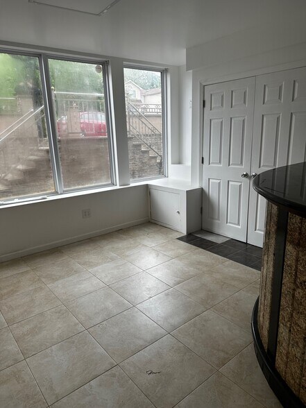More Photos Of 1330-1332 Rockland Ave, Staten Island Medical For Lease