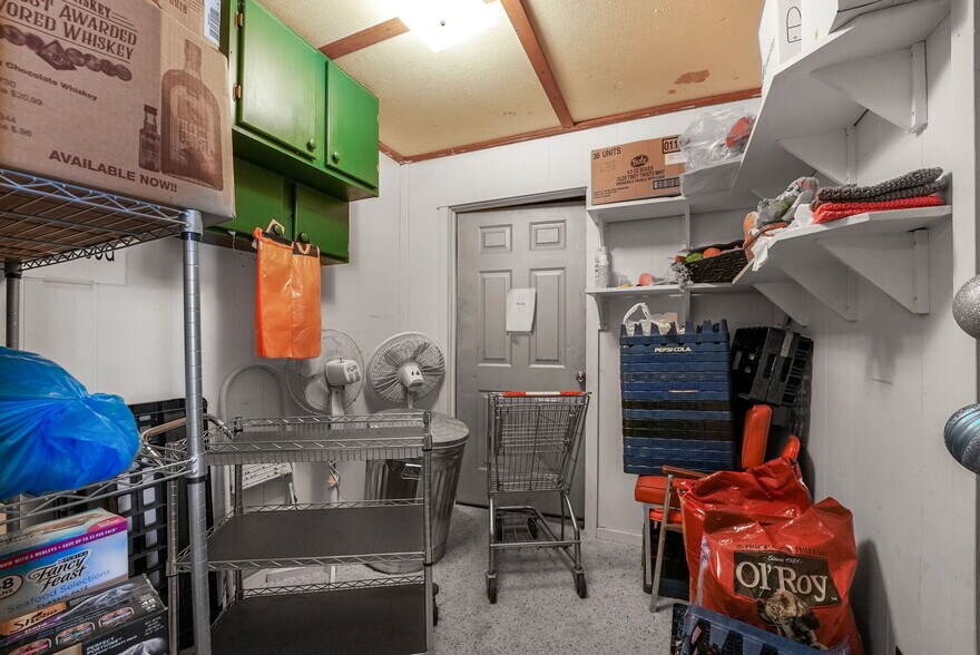 More Photos Of 10907 Main St, Honor Flex For Sale