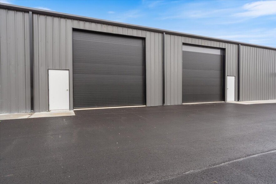 More Photos Of 15419 US Highway 62, Garfield Unknown For Lease