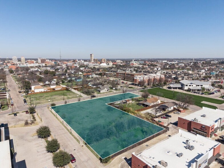 More Photos Of 918 10th st, Waco Land For Sale
