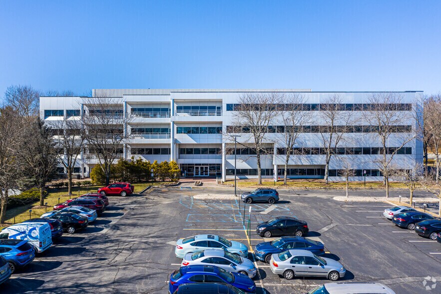 More Photos Of 1 Gatehall Dr, Parsippany Office For Lease